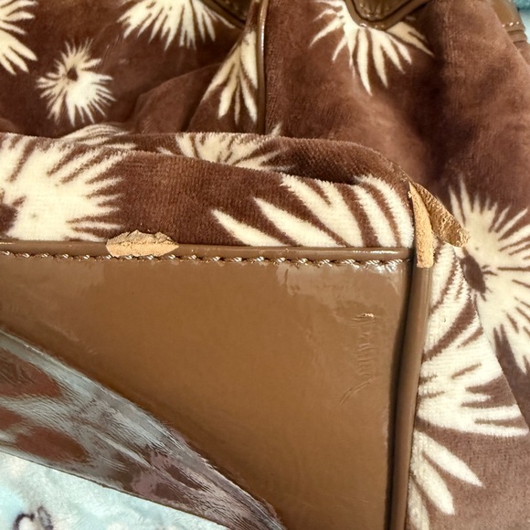 Juicy Couture Brown Daydreamer - Picture 3 of 13